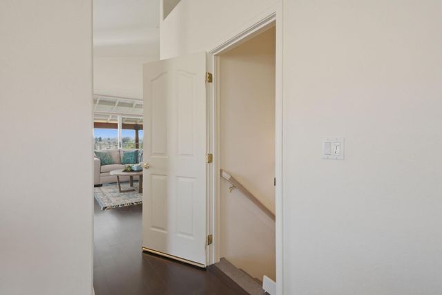 12321 Westwood Dr, Auburn, CA 95603