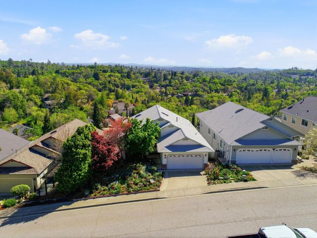 12321 Westwood Dr, Auburn, CA 95603