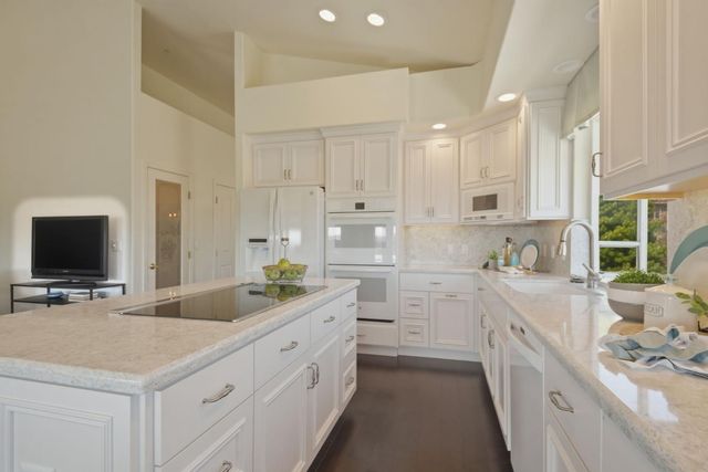 12321 Westwood Dr, Auburn, CA 95603