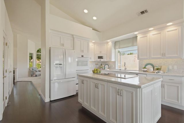 12321 Westwood Dr, Auburn, CA 95603