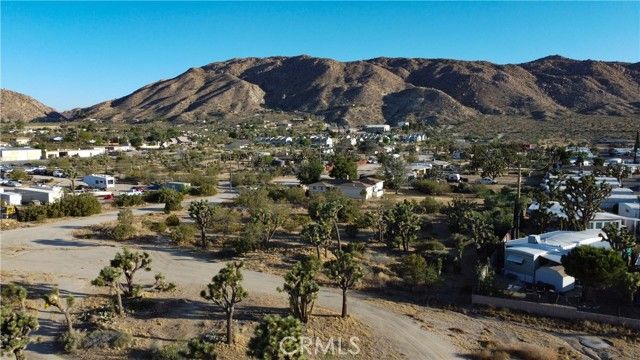 771 Scarvan Road, Yucca Valley, CA 92284