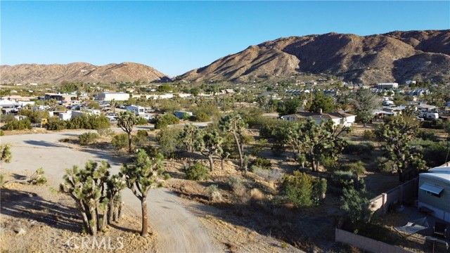 771 Scarvan Road, Yucca Valley, CA 92284