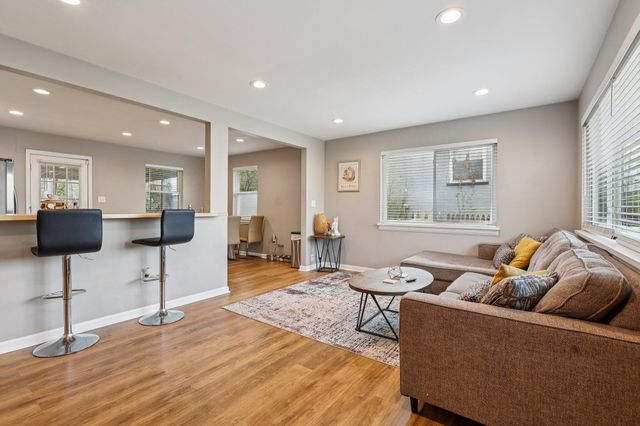 621 Edgecliff Road, Covington, KY 41014