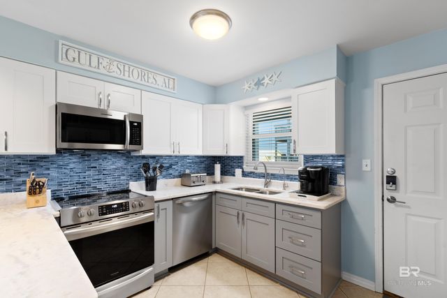 1784 W Beach Boulevard 211, Gulf Shores, AL 36542