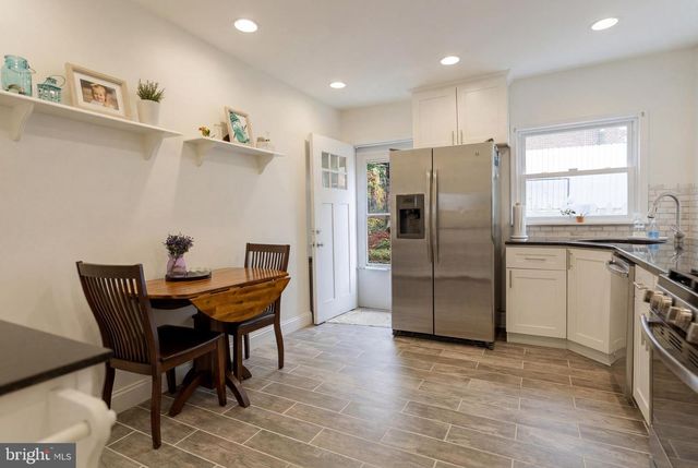 204 DAWSON ST, Philadelphia, PA 19128