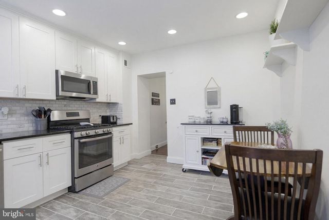 204 DAWSON ST, Philadelphia, PA 19128