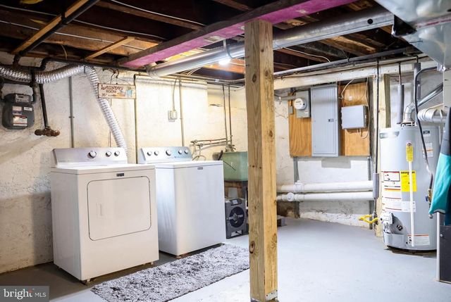 204 DAWSON ST, Philadelphia, PA 19128