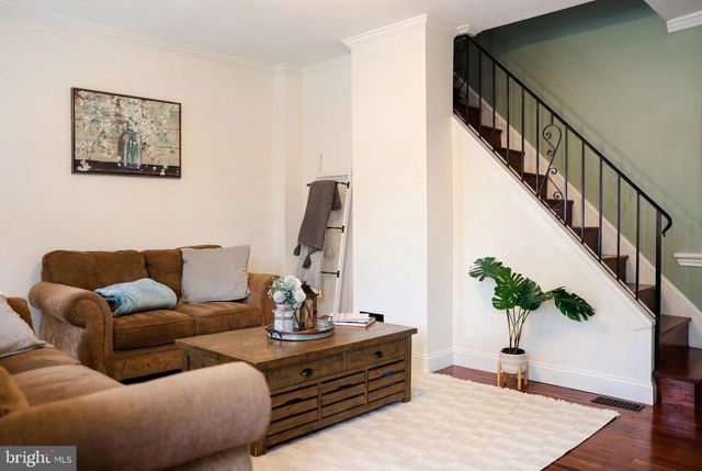 204 DAWSON ST, Philadelphia, PA 19128