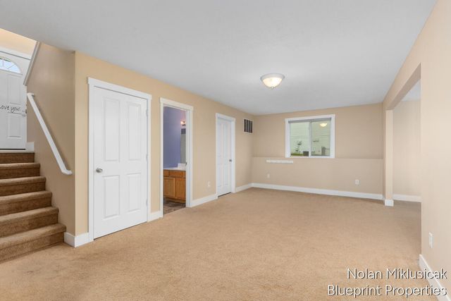 1840 Greenview Court, Zeeland, MI 49464