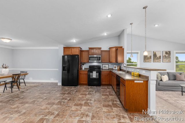 1840 Greenview Court, Zeeland, MI 49464