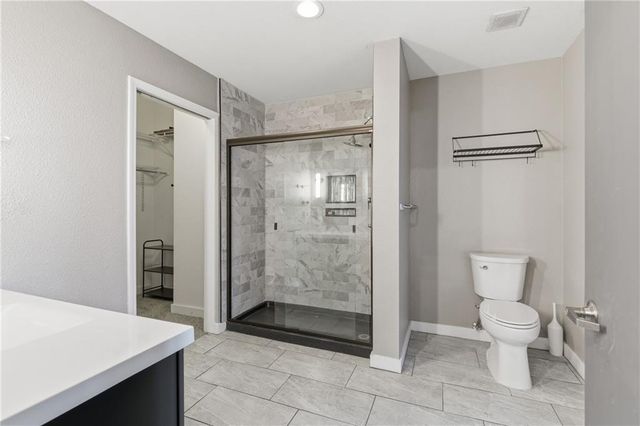 321 W 7th Street 402, Kansas City, MO 64105