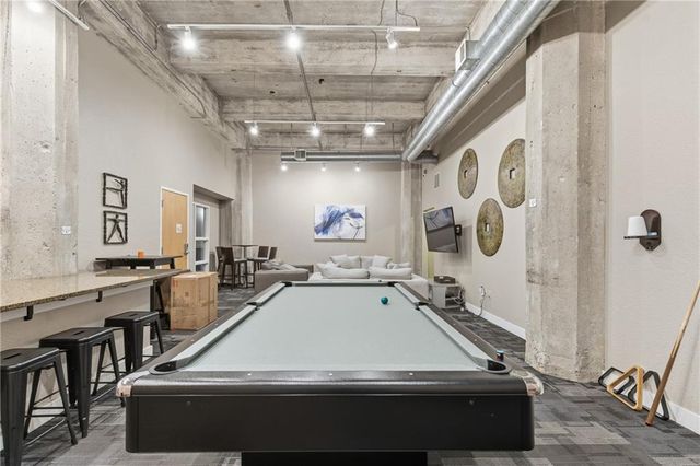 321 W 7th Street 402, Kansas City, MO 64105