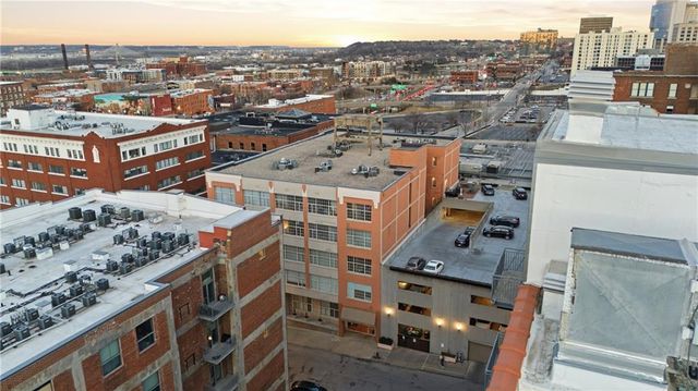 321 W 7th Street 402, Kansas City, MO 64105