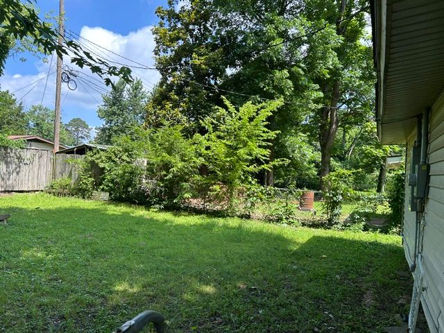 1710 S Detroit Avenue, Russellville, AR 72801