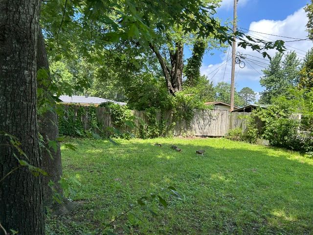 1710 S Detroit Avenue, Russellville, AR 72801