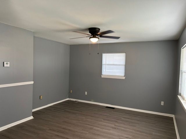 1710 S Detroit Avenue, Russellville, AR 72801