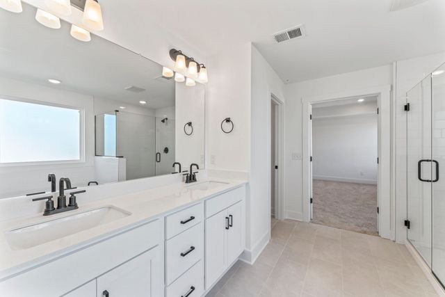 3149 Rolling Brook Dr, Columbia, TN 38401