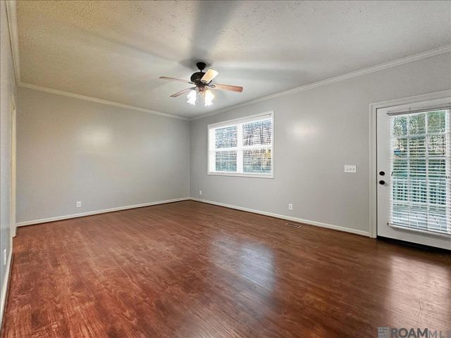 15519 Sheree St, Gonzales, LA 70737