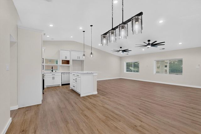 5103 San Luis Place NW, Albuquerque, NM 87107