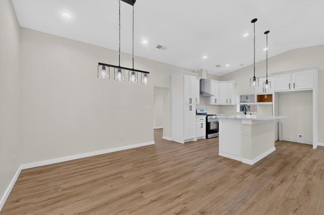 5103 San Luis Place NW, Albuquerque, NM 87107
