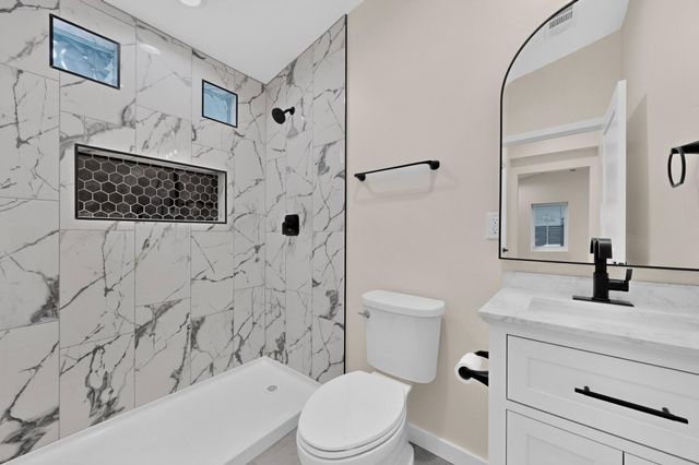 5103 San Luis Place NW, Albuquerque, NM 87107