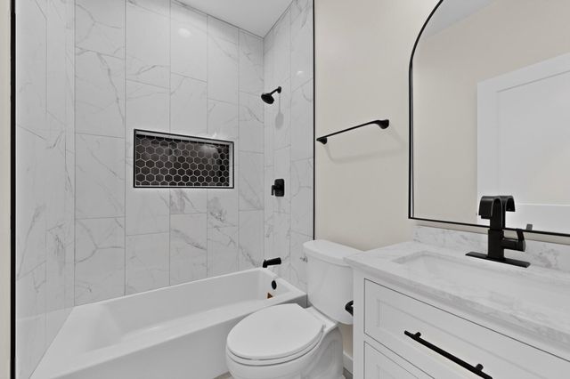 5103 San Luis Place NW, Albuquerque, NM 87107