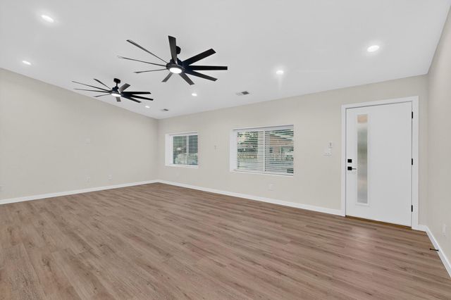 5103 San Luis Place NW, Albuquerque, NM 87107