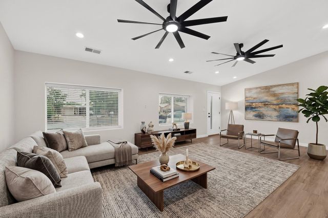 5103 San Luis Place NW, Albuquerque, NM 87107