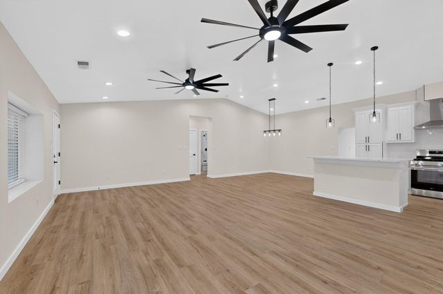 5103 San Luis Place NW, Albuquerque, NM 87107