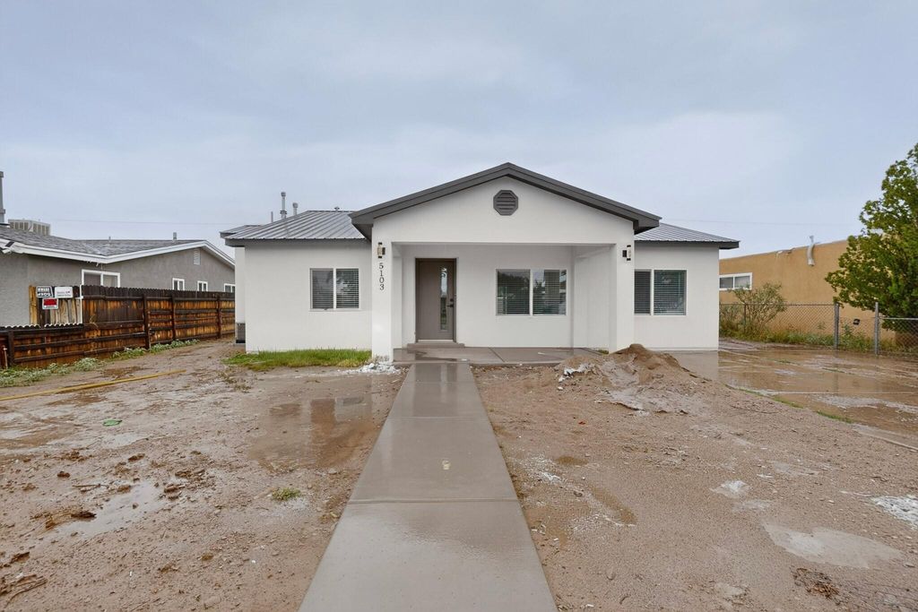 5103 San Luis Place NW, Albuquerque, NM 87107
