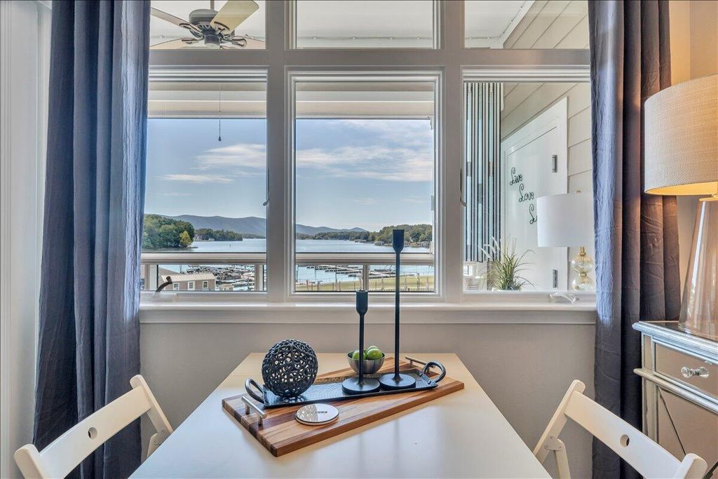 1245 Graves Harbor Trl # 217, Huddleston, VA 24104