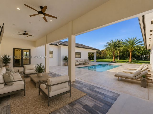 10005 SW 66th St, Miami, FL 33173