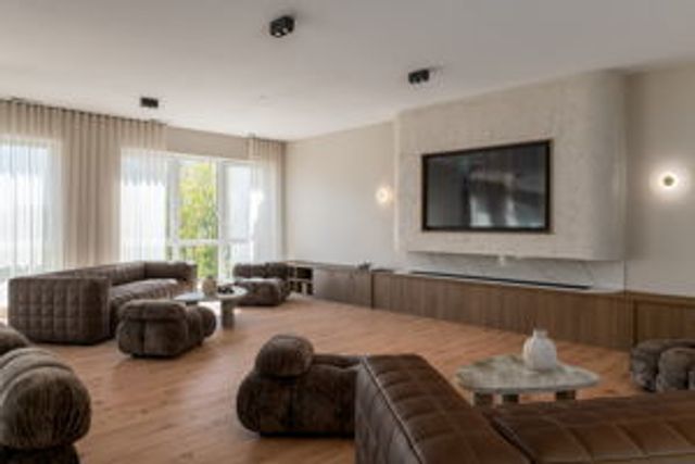 8020 W O'Connor Drive 111, River Grove, IL 60171