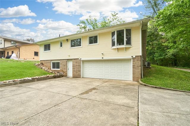 2981 Reservoir Drive, Mogadore, OH 44260