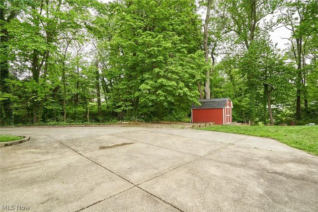 2981 Reservoir Drive, Mogadore, OH 44260
