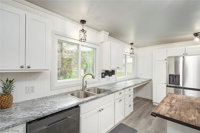 2981 Reservoir Drive, Mogadore, OH 44260
