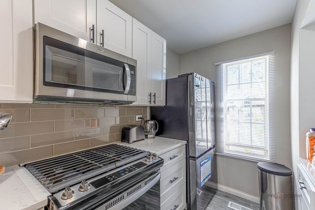 1524 Crab tree Drive 1524, Westmont, IL 60559