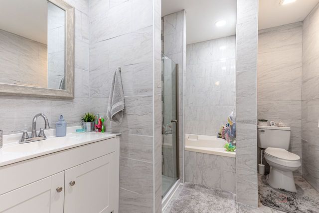 1524 Crab tree Drive 1524, Westmont, IL 60559