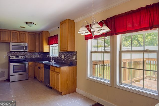 650 N 18th Street, Griffin, GA 30223