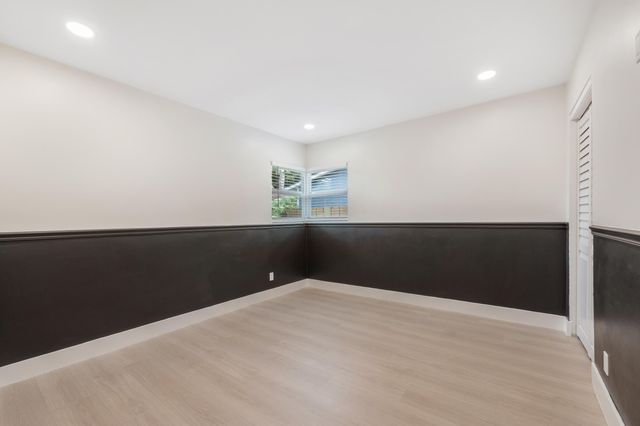 5296 NE 2nd Terrace, Oakland Park, FL 33334