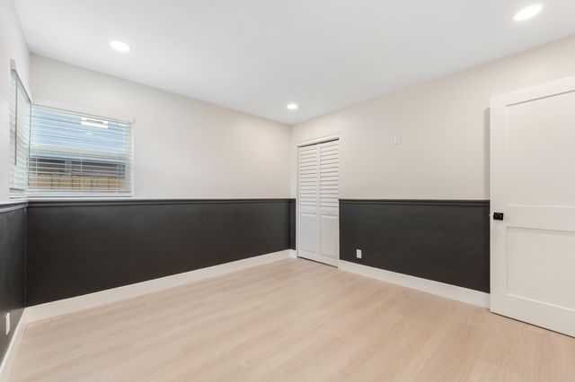 5296 NE 2nd Terrace, Oakland Park, FL 33334