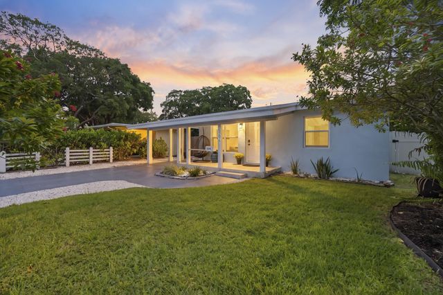 5296 NE 2nd Terrace, Oakland Park, FL 33334