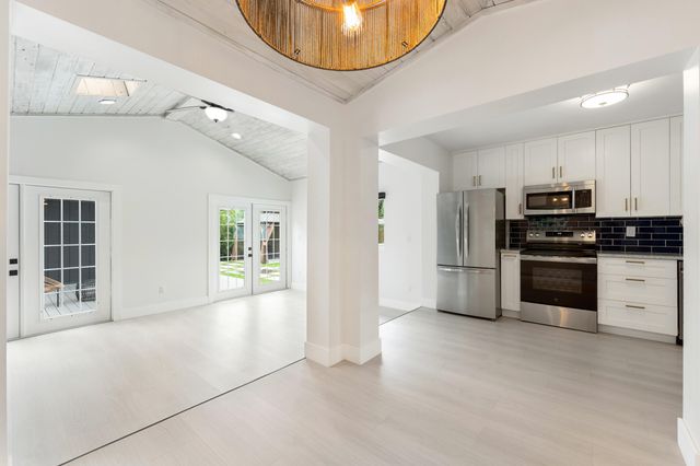 5296 NE 2nd Terrace, Oakland Park, FL 33334