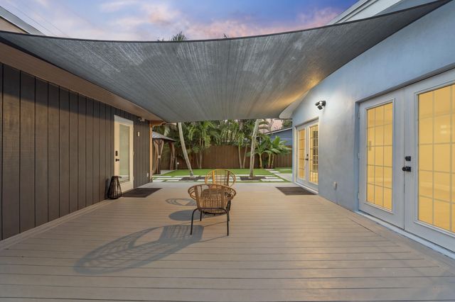 5296 NE 2nd Terrace, Oakland Park, FL 33334