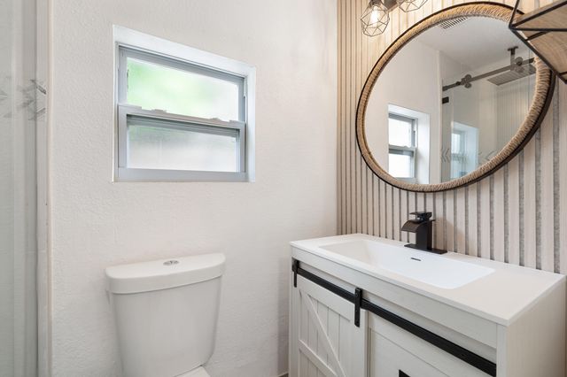 5296 NE 2nd Terrace, Oakland Park, FL 33334