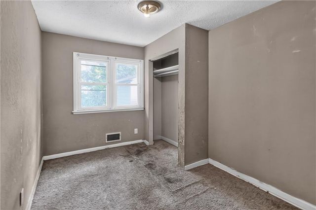 1322 E 82nd Street, Kansas City, MO 64131