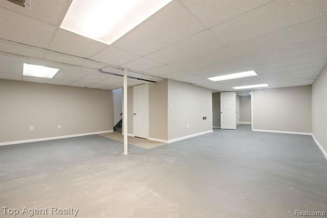 31849 Breezeway, New Baltimore, MI 48047