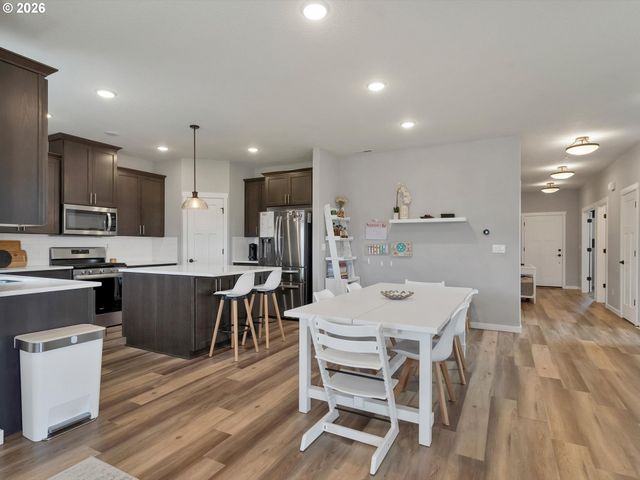 5179 COMET St Ne, Salem, OR 97305