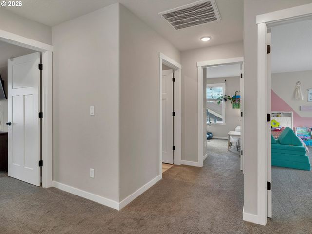 5179 COMET St Ne, Salem, OR 97305