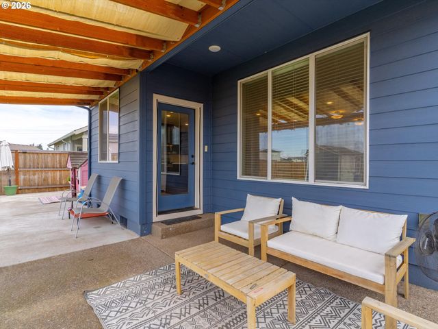 5179 COMET St Ne, Salem, OR 97305